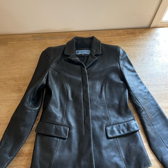 Women’s Small Leather Jacket - Picture 7 of 9